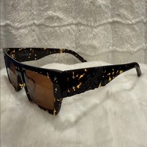 ‼️SALE‼️ *NWOT* UNISEX MCM Sunglasses, Rectangle Frame, Dark Brown Tortoise